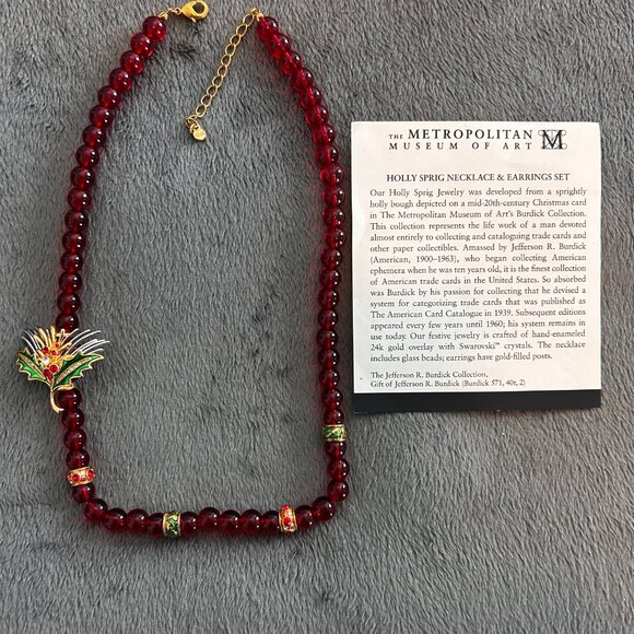 Metropolitan Museum of Art  Holiday  Necklace & Earring Set - Picture 6 of 9